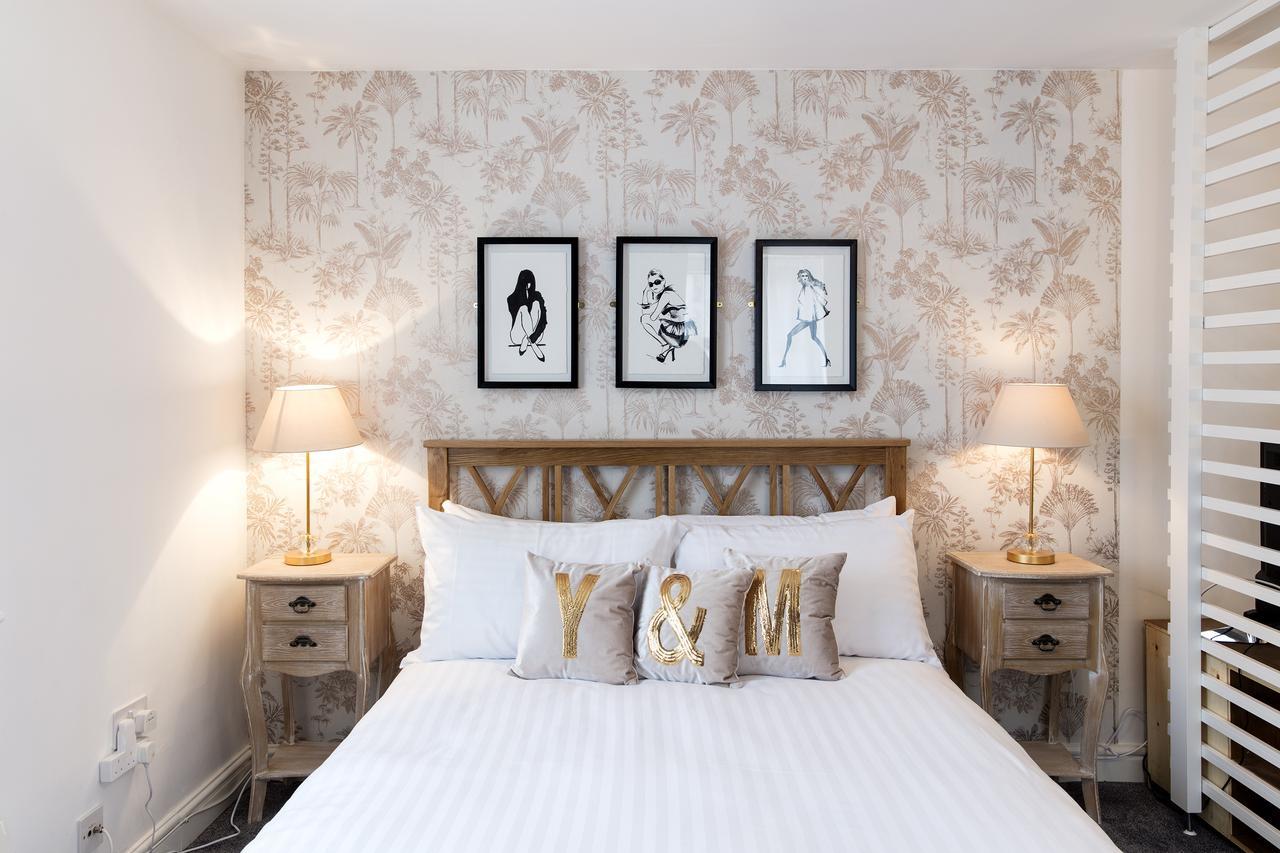 River Court Apartments Lets CBG Екстериор снимка