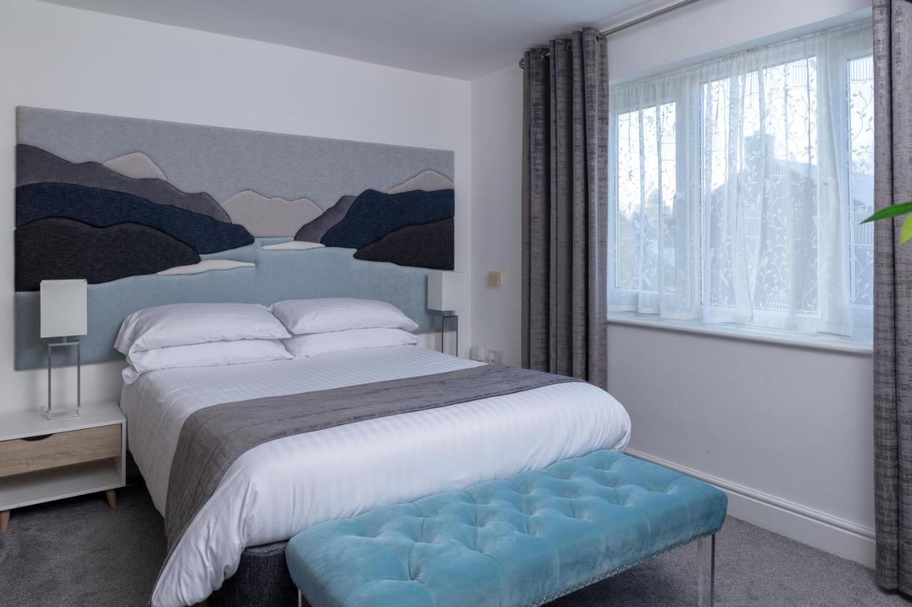 River Court Apartments Lets CBG Екстериор снимка